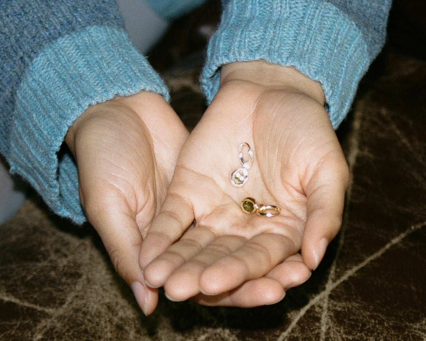 BOUCLE D’OREILLE ÉTREINTE 001